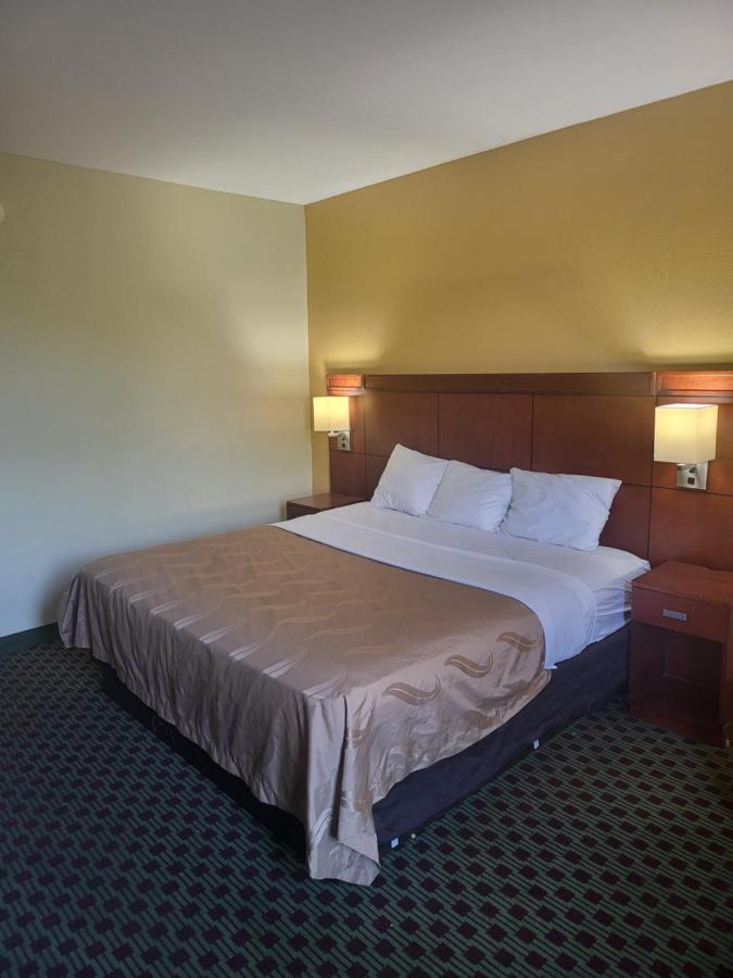 Baymont By Wyndham Williamsburg Hotel Kültér fotó
